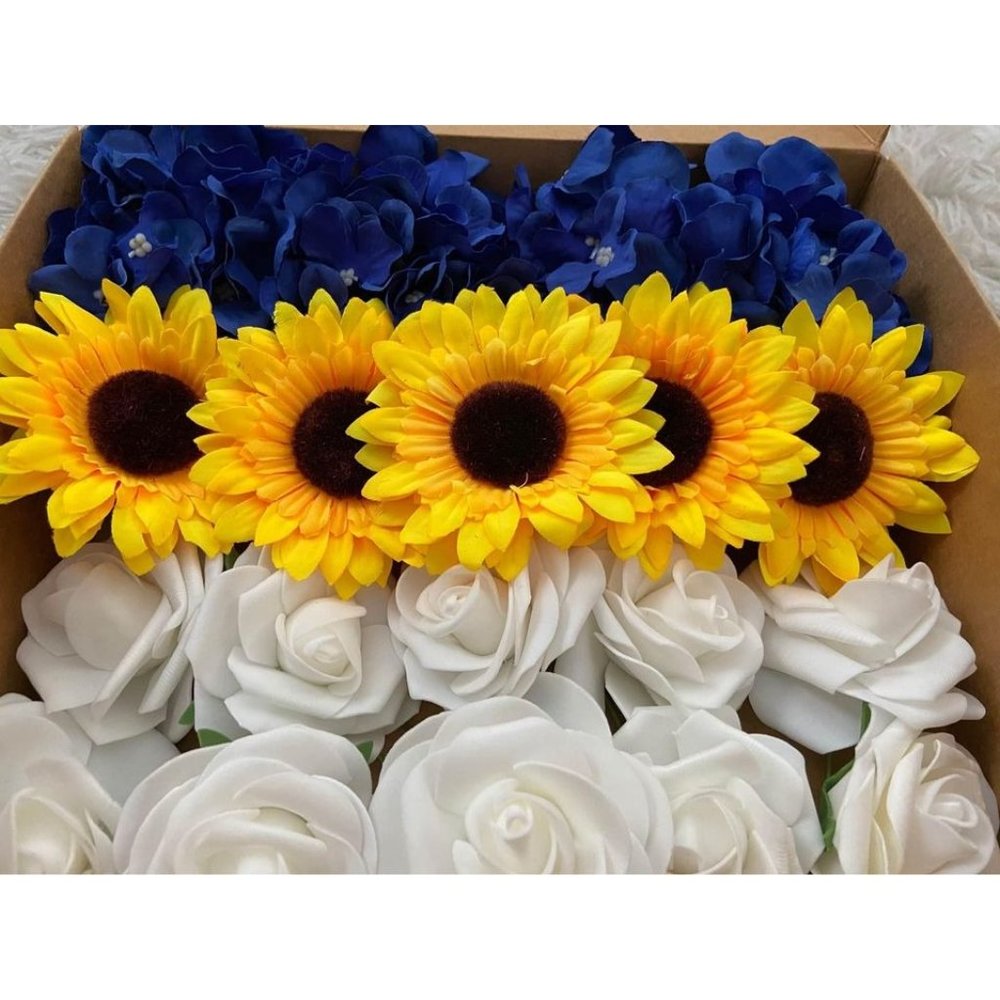 20 Count | Blue Hydrangeas White Rose Sunflower Flower Bouquet
